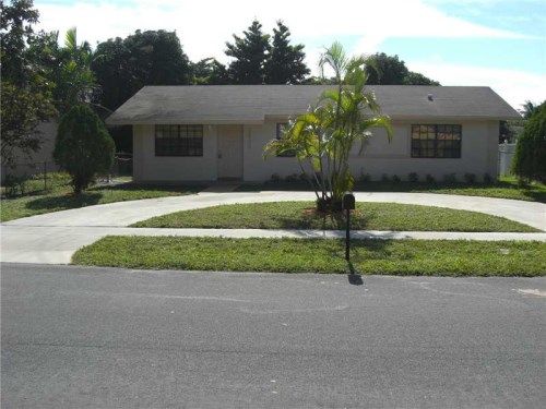 2850 NW 9TH ST, Pompano Beach, FL 33069