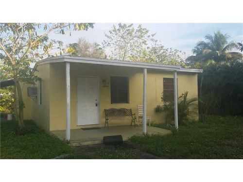 3641 SW 48 AV, Hollywood, FL 33023