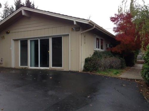 415 Harvard Pl, Medford, OR 97504