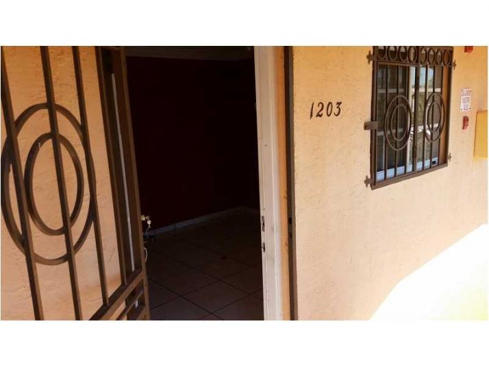 8851 NW 119 ST # 1203-1, Hialeah, FL 33018