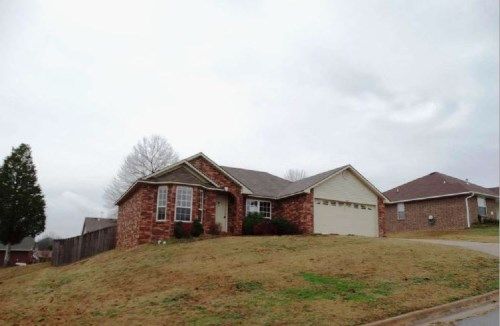 1201 Short 10th St, Barling, AR 72923