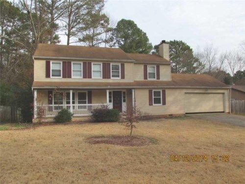 9880 N Pond Circle, Roswell, GA 30076