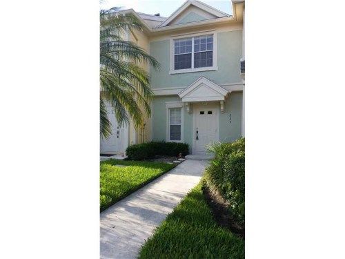 225 MALLORY CT, Fort Lauderdale, FL 33326