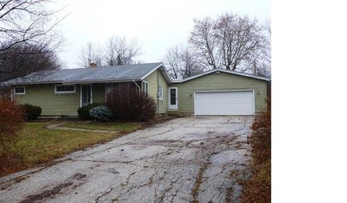 14529 W Brian Rd, New Berlin, WI 53151