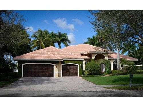 2938 MEDINAH, Fort Lauderdale, FL 33332