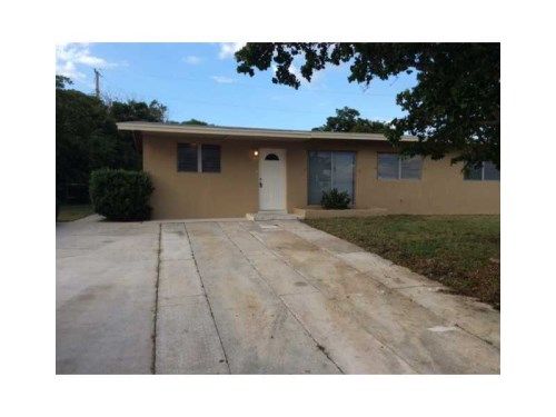 905 GARNETT ST, Lake Worth, FL 33462