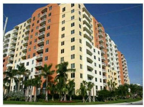 18800 NE 29 AV # 719, Miami, FL 33180