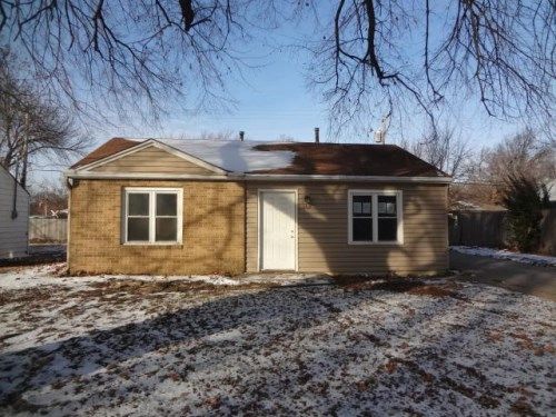 2621 SW Morningside Rd, Topeka, KS 66614