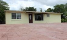 2011 SW 97 AV Hollywood, FL 33025