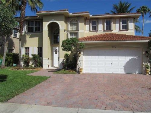 13771 SW 26 ST, Hollywood, FL 33027