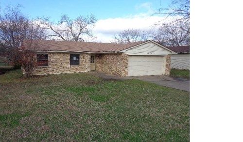 3108 Eastland St, Greenville, TX 75402