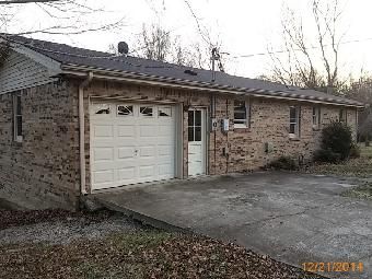 279 Wind Curve Cir, Lafayette, TN 37083