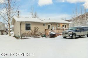 17618 S Juanita Loop, Eagle River, AK 99577