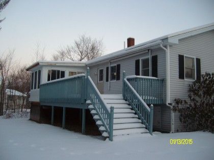 12 Rolfe Cir, Gardiner, ME 04345