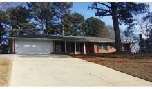 2122 Colonial Oak Way Stone Mountain, GA 30087