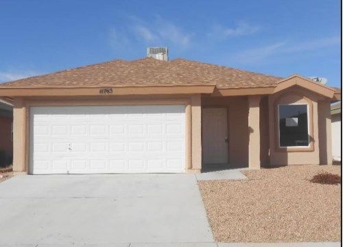 11765 Jim Webb Drive, El Paso, TX 79934