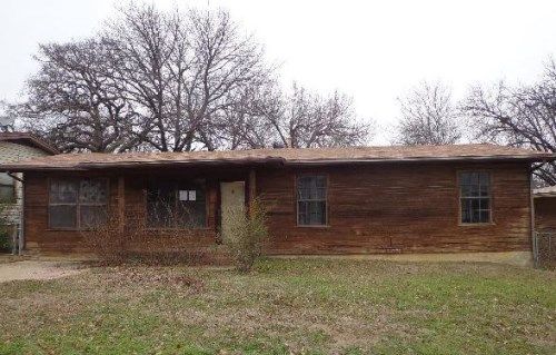 1717 Ridgewood Road, Denison, TX 75020