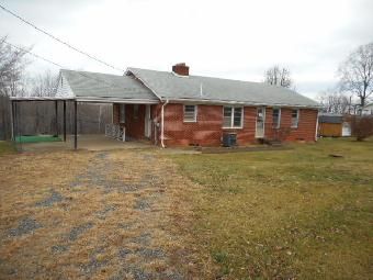 81 Horsley Rd, Bassett, VA 24055