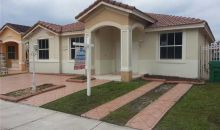 8113 NW 198 ST Hialeah, FL 33015