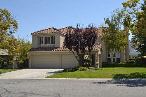 1065 SONNYS WAY, Hollister, CA 95023