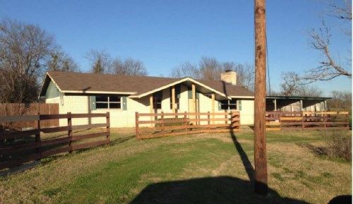 205 E Woodland St, Mabank, TX 75147