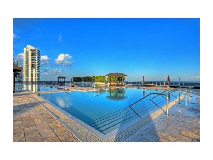 1800 S OCEAN DR # 701, Hallandale, FL 33009