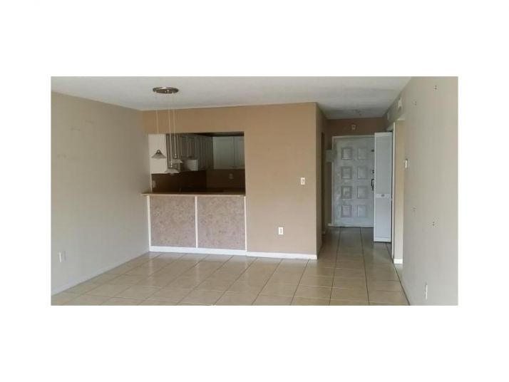 6990 NW 186 ST # 4-211, Hialeah, FL 33015