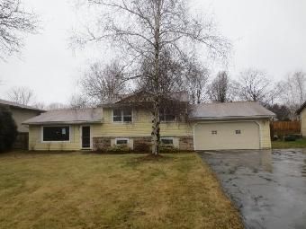 3428 Orchard Hill Dr, Canfield, OH 44406