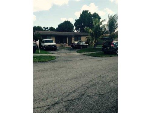 5491 W 7 CT, Hialeah, FL 33012