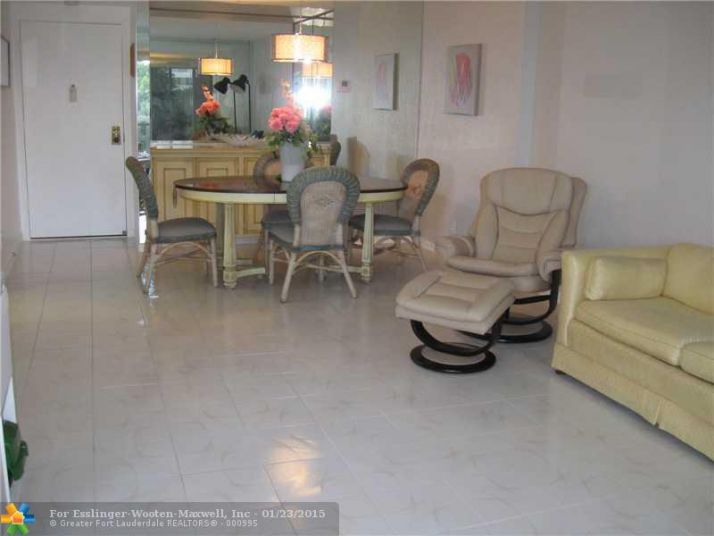 4330 Hillcrest Dr # 415, Hollywood, FL 33021