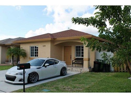 1379 W 30 ST, Hialeah, FL 33012