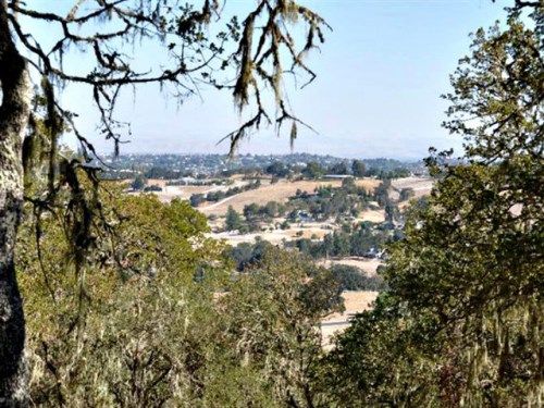 2310 Battering Rock Road, Templeton, CA 93465