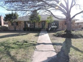 708 Lake Highlands Dr, Allen, TX 75002