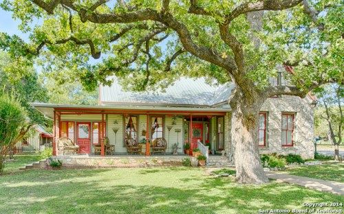 520 2nd Street, Comfort, TX 78013