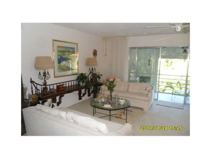 400 NE 14TH AV # 314, Hallandale, FL 33009