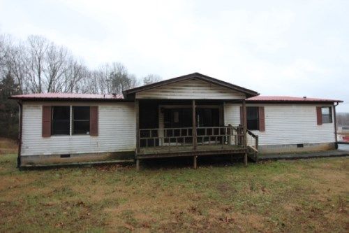 196 County Road 725, Riceville, TN 37370