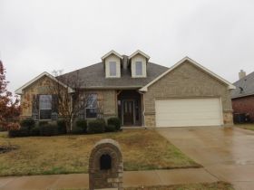 480 Commonwealth Dr, Fort Worth, TX 76179