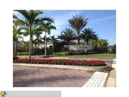 129 RIVERWALK CIR W # 0, Fort Lauderdale, FL 33325