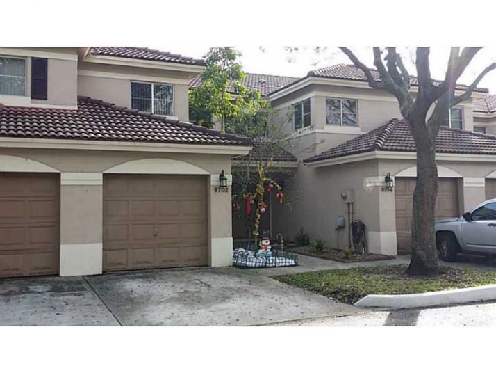 9702 NW 24TH CT, Hollywood, FL 33024