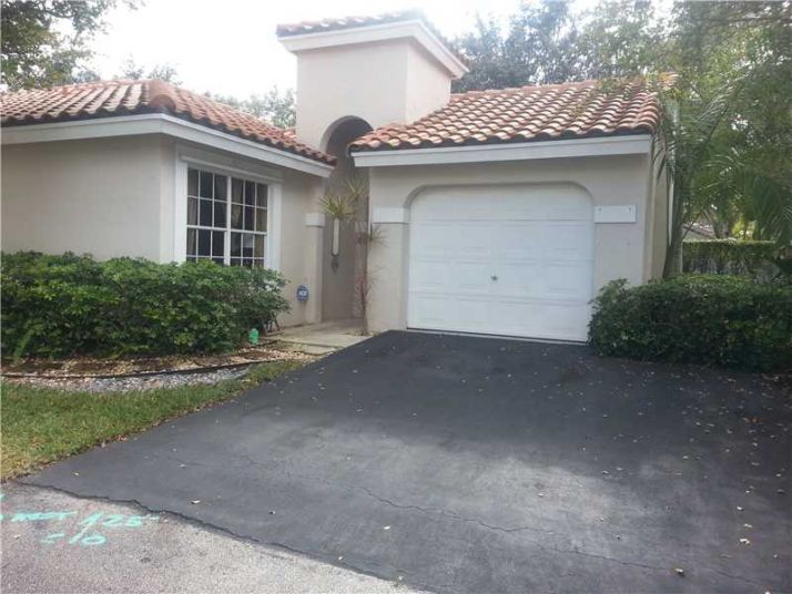 1317 SEAGRAPE CR, Fort Lauderdale, FL 33326