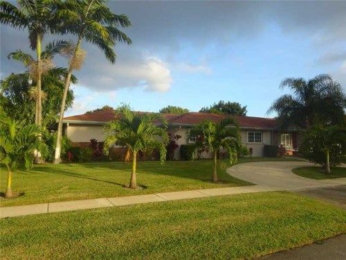 290 S BEL AIR DR, Fort Lauderdale, FL 33317