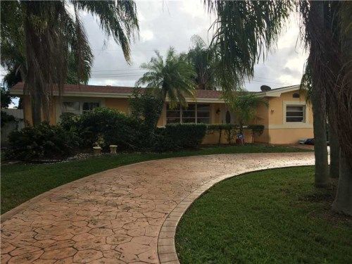 8480 NW 12 ST, Hollywood, FL 33024