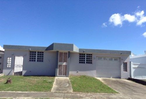 Ga 25 B St, Rio Grande, PR 00745