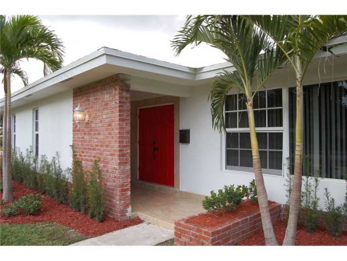 7541 NW 6TH CT, Fort Lauderdale, FL 33317