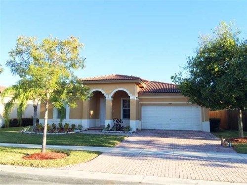 2123 NE 38 RD, Homestead, FL 33033