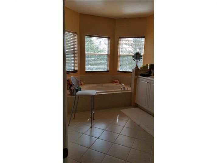 215 NE 32 TE, Homestead, FL 33033