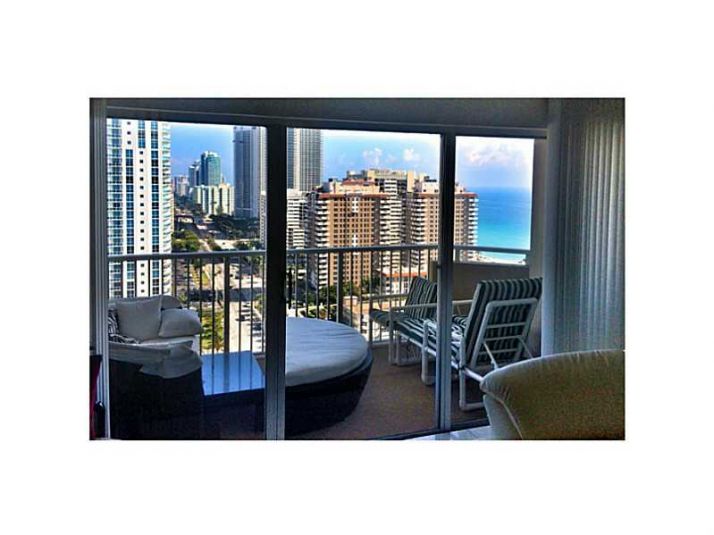 1985 S OCEAN DR # 21M, Hallandale, FL 33009