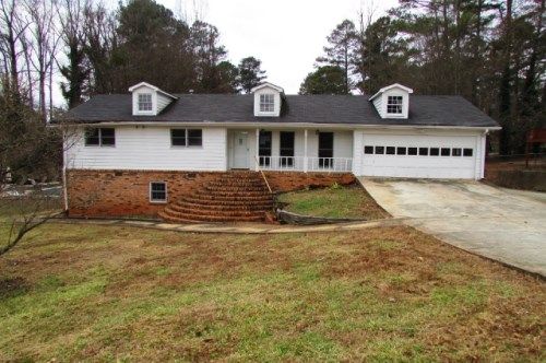 93 Gloster Rd SW, Lawrenceville, GA 30044