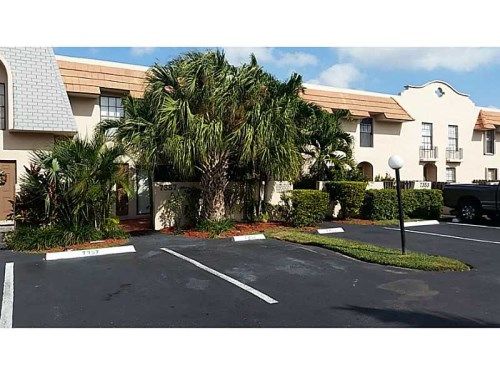 7357 SW 27 CT # 48, Fort Lauderdale, FL 33314