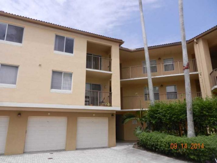 761 N Pine Island Rd # 301, Fort Lauderdale, FL 33324